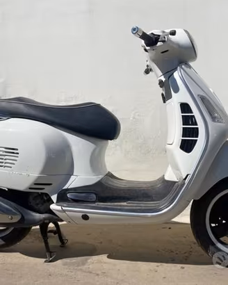 Ricambi vespa gts 300 super 2011 km 13.077 gtv 250