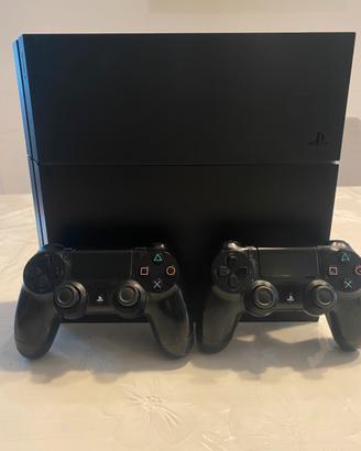 Playstation 4 861 GB + 2 joestick originali