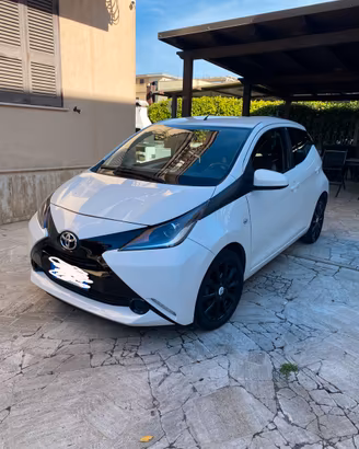 Toyota Aygo 1.0 - Doppio treno gomme + Blockshaft