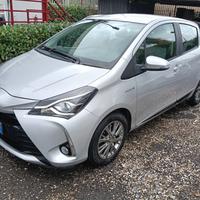 Toyota Yaris 1.5 Hybrid Business(prezzo reale)