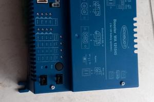 Booster carica batterie servizio camper