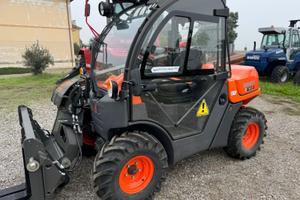 Telescopico compact ausa t144h 4wd