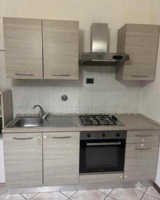 Cucina e Mobile lungo per tv