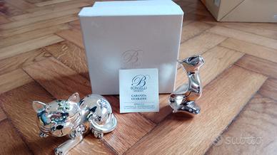 Gattini laminati in argento, nuovi