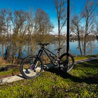 Commencal clash race frameset