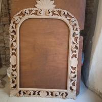 stock di cornici grezze intagliate a mano