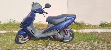 Malaguti phantom f12 -50 cc a liquido