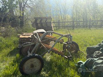 Ranghinatore voltafieno agricolo