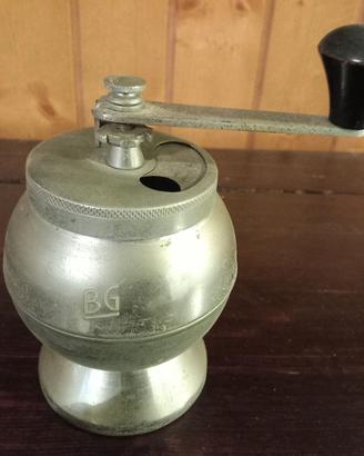 8 macinini da caffè marca BG