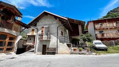 Casa a Sambuco