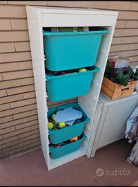 Mobile Ikea con cassettoni