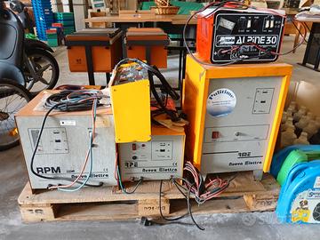 Stock n.8 carica batterie professionali
