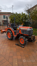 Trattore kubota b1610