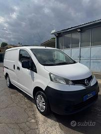 0419 FURGONE FRIGORIFERO NISSAN 2015