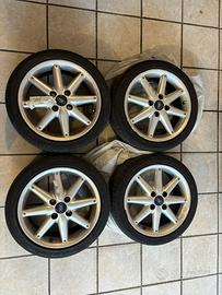 cerchi in lega r16 con gomme ford