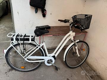 Bici elettrica decathlon elops 920E + accessori