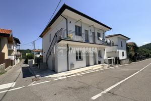 2 LOCALI ALL'ULTIMO PIANO SENZA SPESE IN CLASSE A1