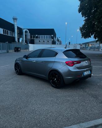 Alfa Romeo Giulietta 2.0 JTDm 170 CV – 2012