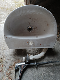 Lavandino salvaspazio