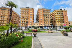 3 LOCALI A FROSINONE