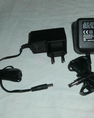 due alimentatori : 1 pz. 12V 800mA , 1 pz. 9V 1.0A