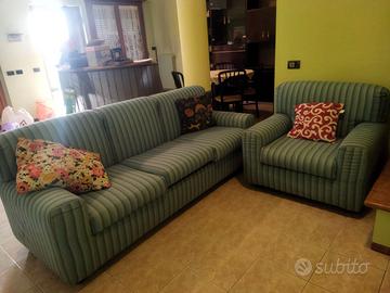 divano 3 posti letto + poltrona