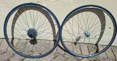 Materiale per bici vintage