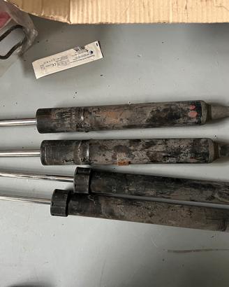 Ammortizzatori Ford Escord 1600