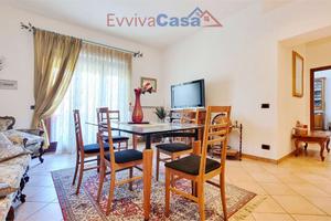 Castelfidardo Via Ancona 15 - Ampio appartamento