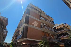 2 LOCALI A ROMA