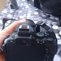 NIKON D5100. +  18-200mm  VR 