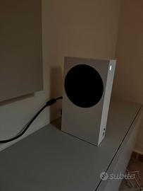 Xbox serie S 512gb con joystick fantasia militare