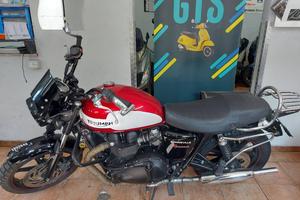 TRIUMPH Bonneville Newchurch Newchurch