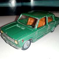 Mebetoys Fiat 124 berlina prima serie 1 43