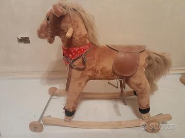 cavallo a dondolo