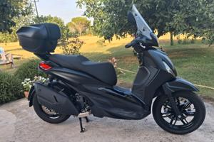 Piaggio Beverly 400 Deep black