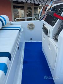 Open perfetto per pesca o famiglia