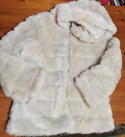 Giacca in finta pelliccia 