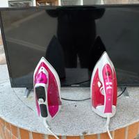 2 ferri da stiro mai usati  