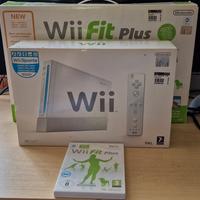 NINTENDO WII NINTENDO WII FIT PLUS