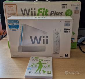 NINTENDO WII NINTENDO WII FIT PLUS