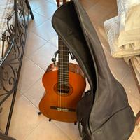 Chitarra Yamaha c40 +borsa per chitarra+supporto