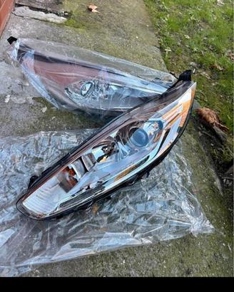 Fari Ford Fiesta 2019