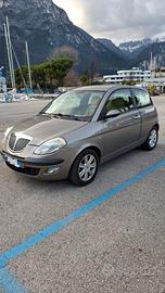 Lancia ypsilon 1.2 80 cv NEOPATENTATI