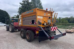 Rimorchio agricolo e spargisale anche separati
