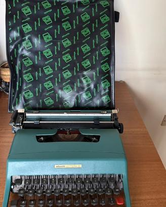 Macchina da scrivere olivetti lettera 32