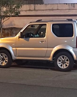 SUZUKI JIMNY JLX 2014