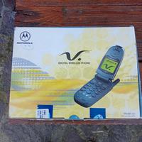 CELLULARE Vintage Motorola V 51