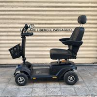 scooter con batterie nuove per anziani e disabile