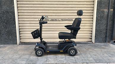 scooter con batterie nuove per anziani e disabile